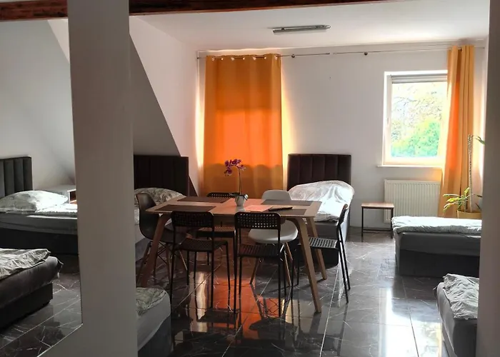 홈스테이 Wynajem Macierzysz 모리