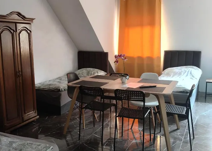 홈스테이 Wynajem Macierzysz 모리